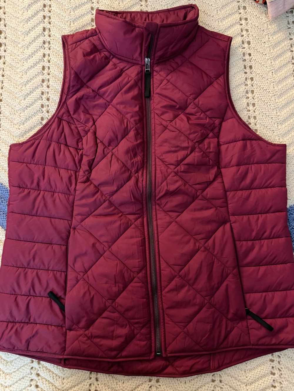Northern Reflections Quilted Puffer Vest Burgundy Medium